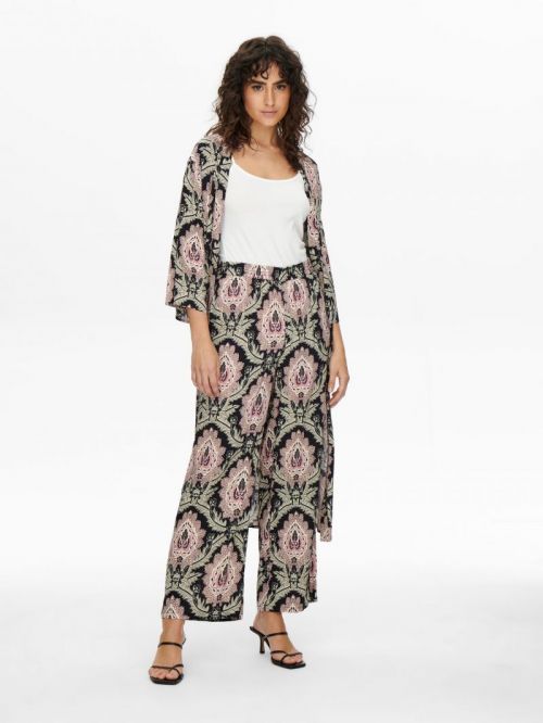 15248838 Black AOP Multi