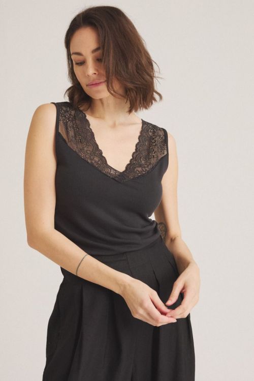 7454-1034 999 Black