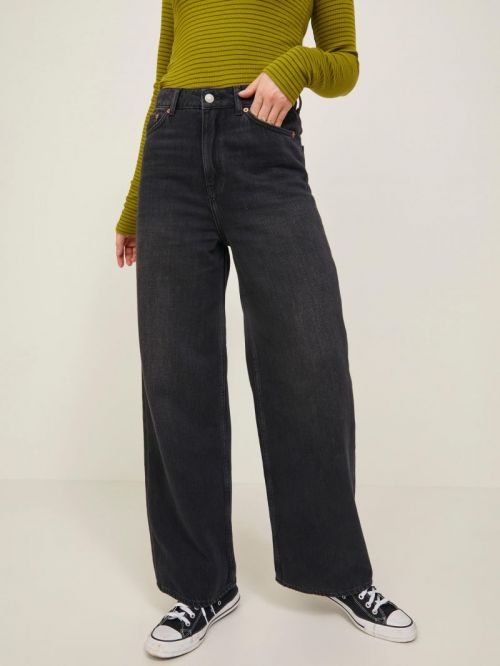 12215726 Black Denim