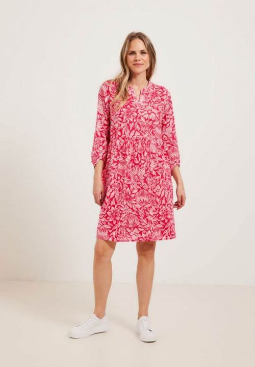 B143557 24472 strawberr