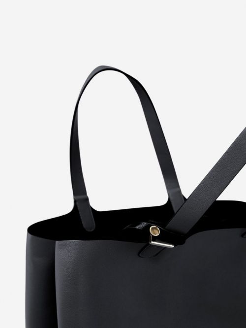 17082685 Black