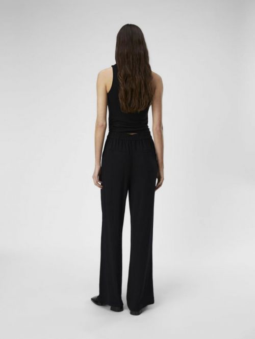 23040671 Black