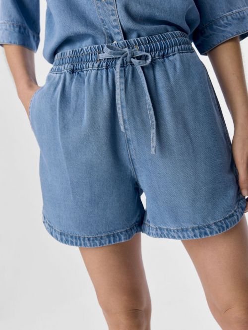 23046631 Light Blue Deni