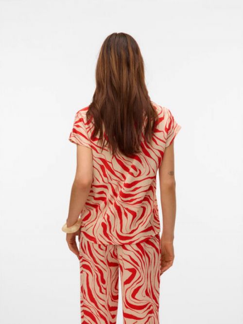 10322911 Fiery Red Buki