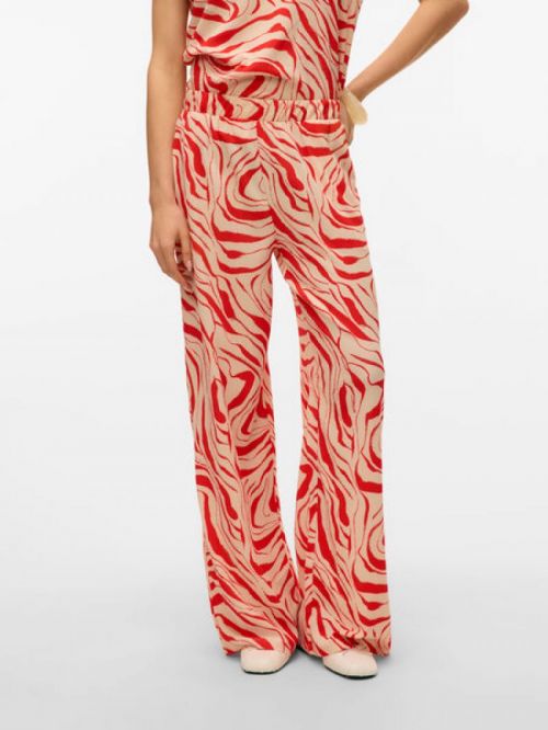 10322915 Fiery Red Buki