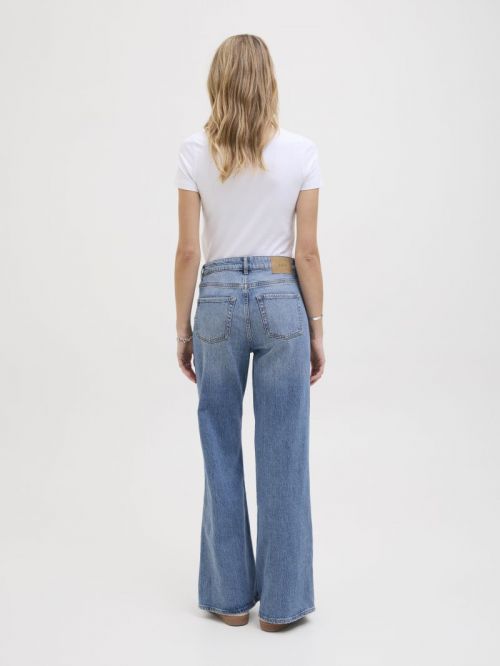 12272149 Medium Blue Den