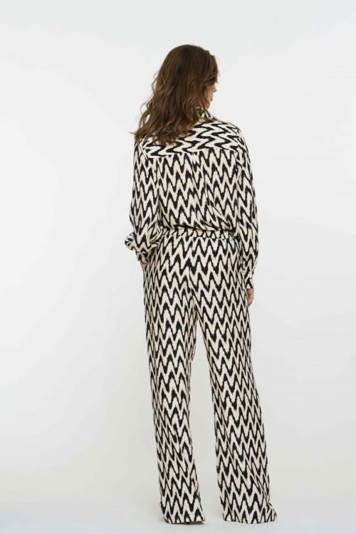 51173-70 000999 Black