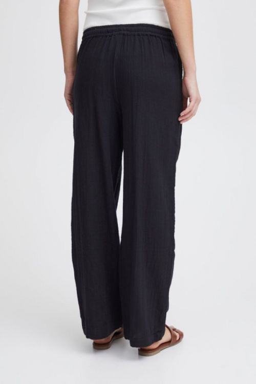 20121644 194008 Black