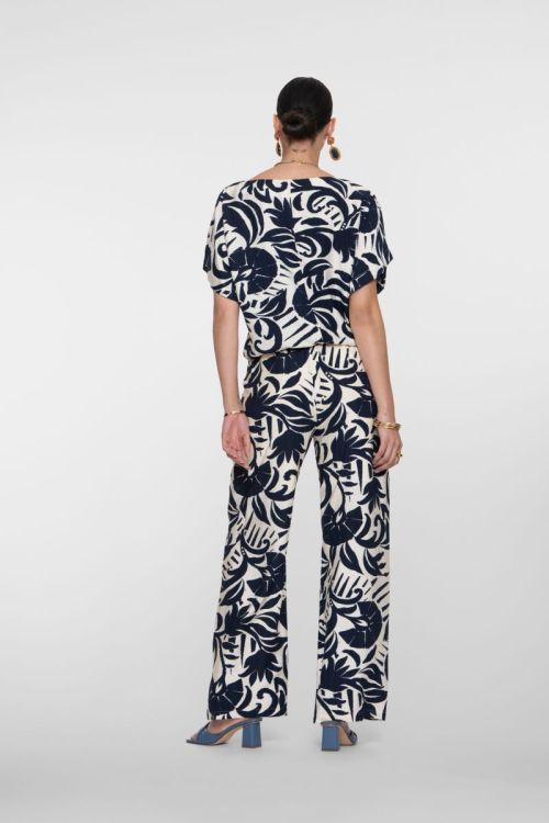 61141-26 37574 Navy/W