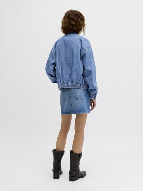 12295516 Medium Blue Den