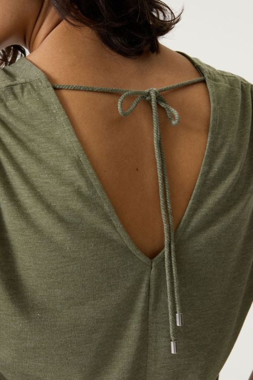 R260208 9945 Olive Bree